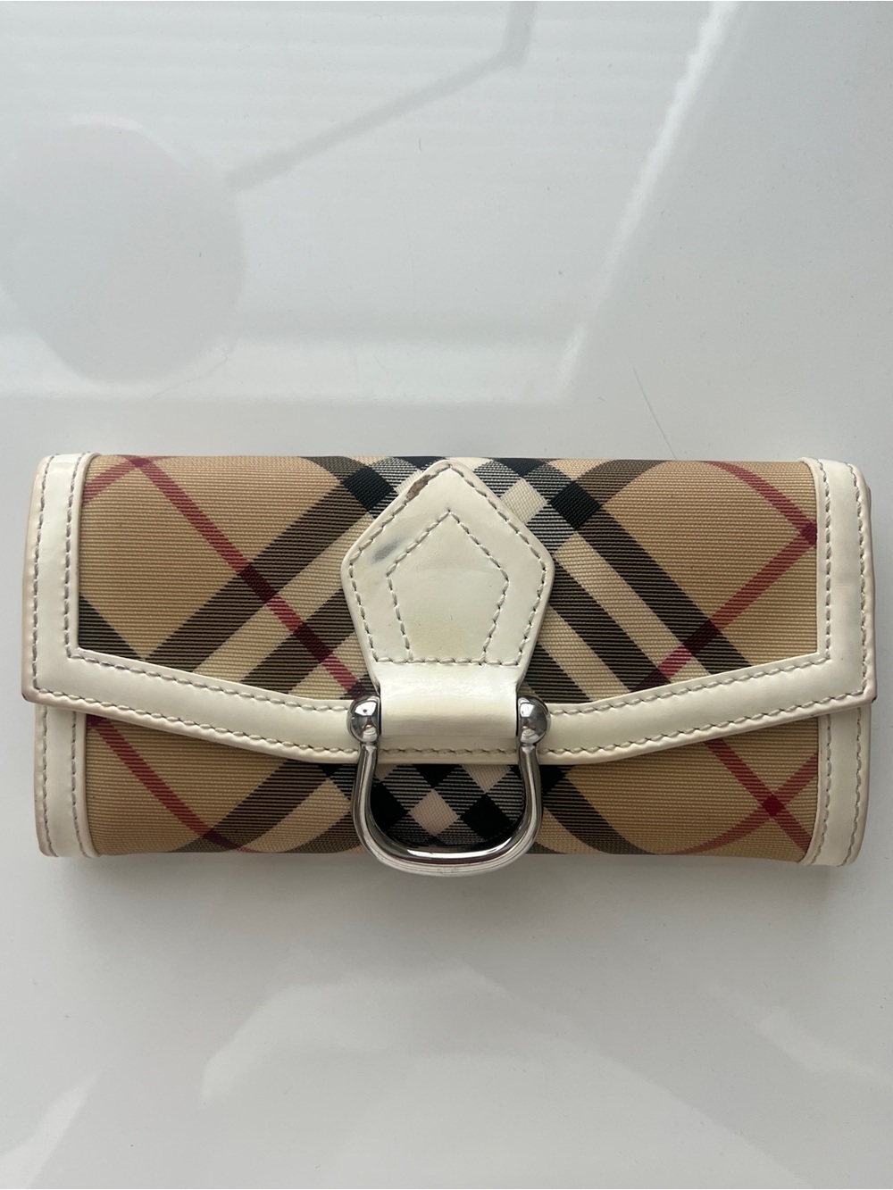 Vintage Burberry Wallet with White Trim and Silver Buckle